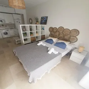 https://apartamento-pea-mlaga-centro.hotelsinnerja.org