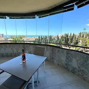 https://amplia-terraza-con-maravillosas-vistas-muy-cerca-de-la-playa.hotelsinnerja.org